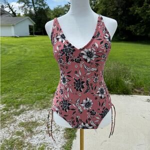 Kona Sol Swimsuit Size S